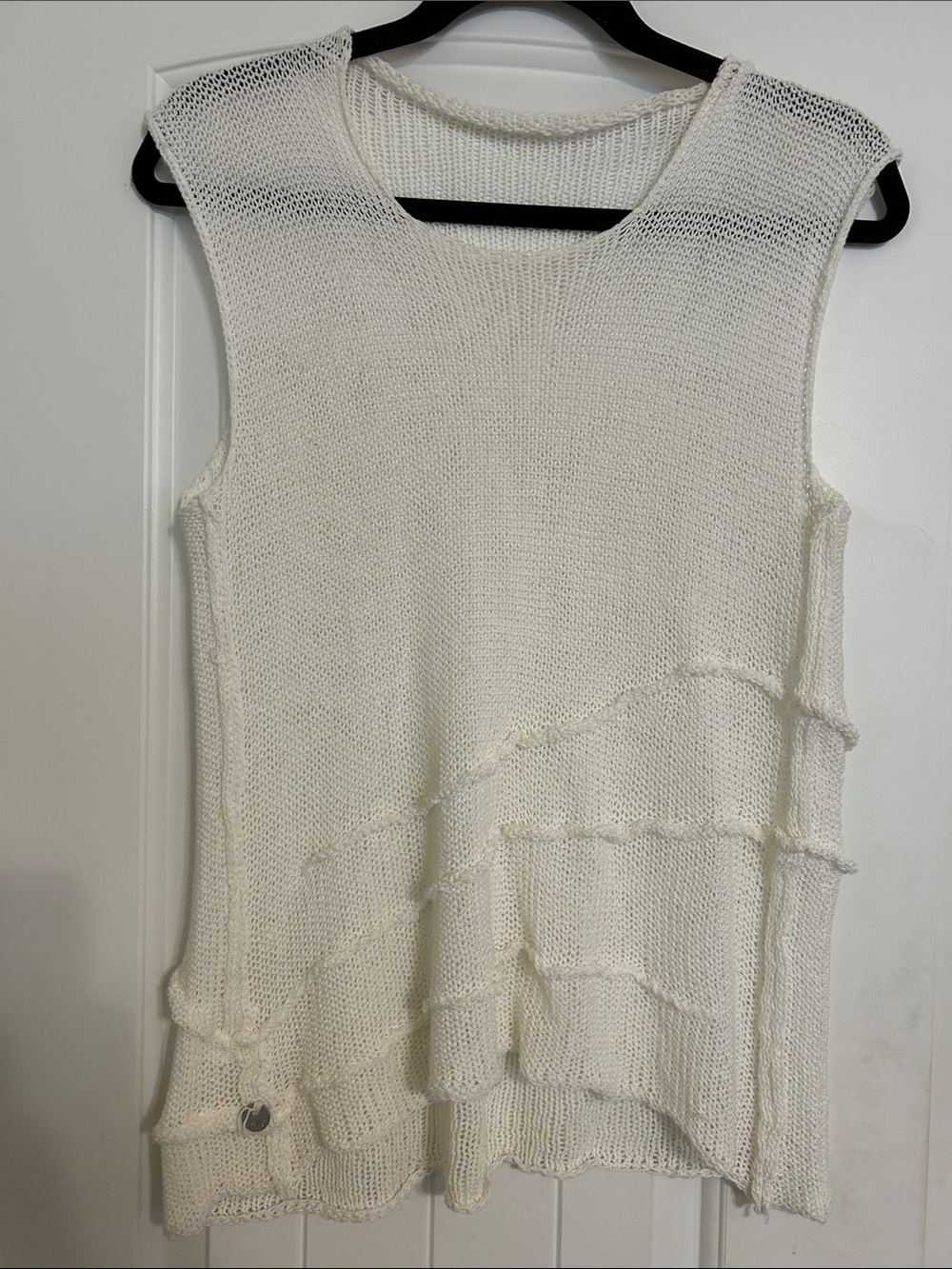 SKIF Handmade Cream Knit Sleeveless Ruffle Tank Top